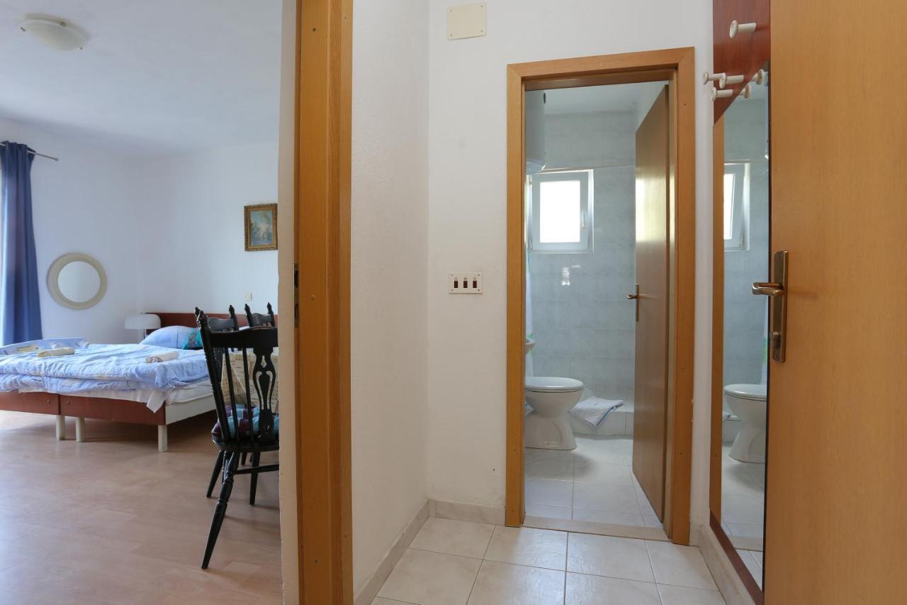 Apartment Tucepi 2676B Екстер'єр фото